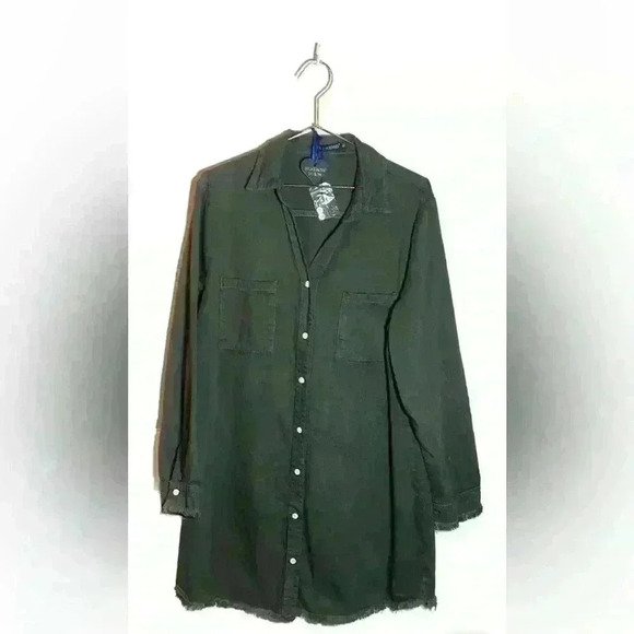 Tops - Zilcremo button down shirt with whiskering size xl like new